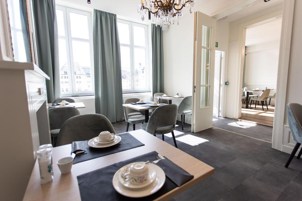 Petit-roannay Hotel